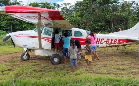 Cessna TU-206 in Masaramu, Ecuador. Photo credit: Kelly Hewes